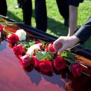 Организация похорон — задача, в решении которой могут помочь специалисты
